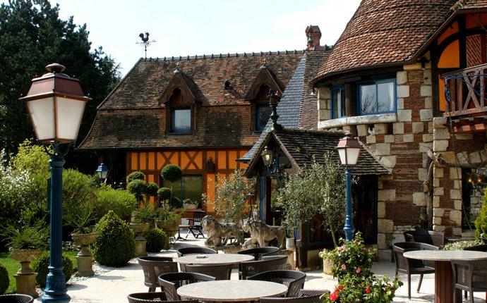 Luxury retreats & gourmet restaurants in Normandy & Pas de Calais