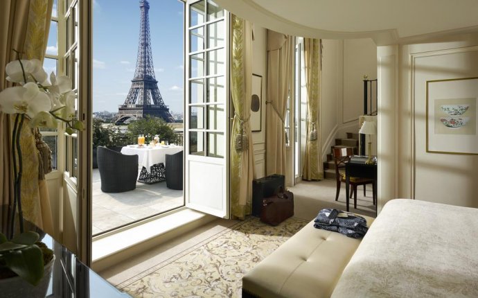 Shangri-La Hotel, Paris, France - Booking.com